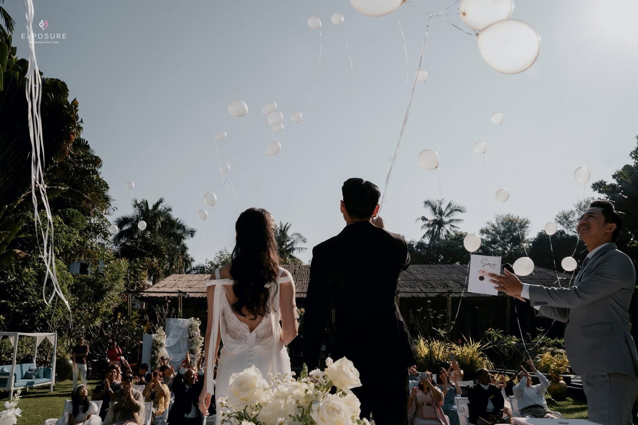 Modern Garden Vows celebration moment 5